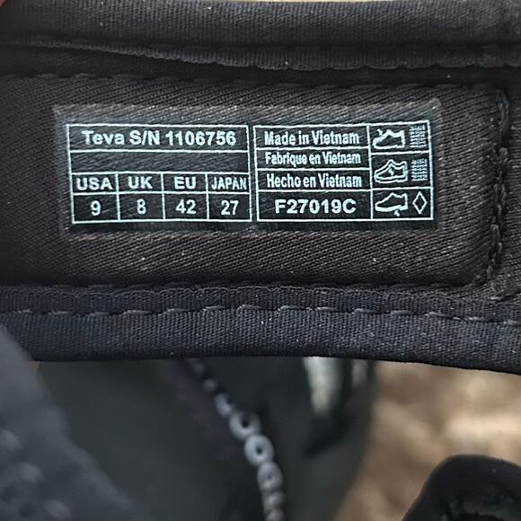 Snow Peak x Teva Hurricane Sandals Men’s US 9 Black White Limited Edition EUC main image 9